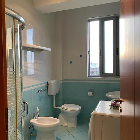 M&r Boutique In * Orikum