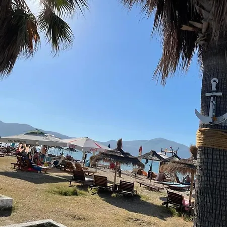 M&r Boutique In Daire Orikum