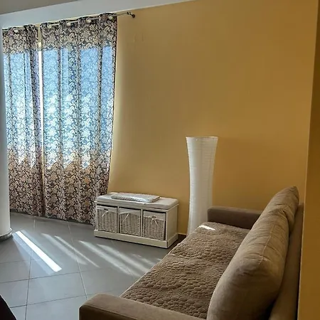 M&r Boutique In Apartment
