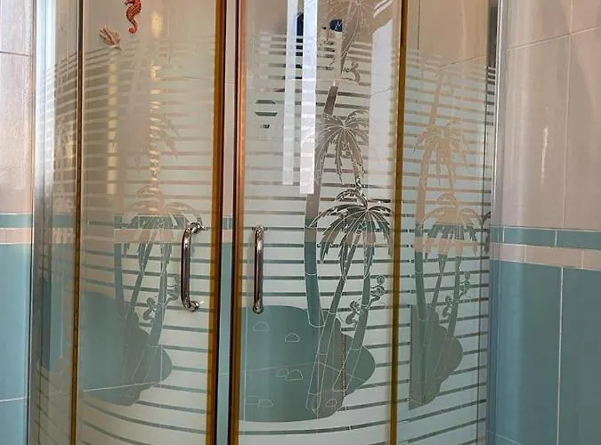 M&r Boutique In