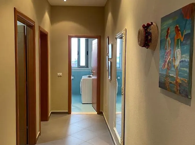 M&r Boutique In *