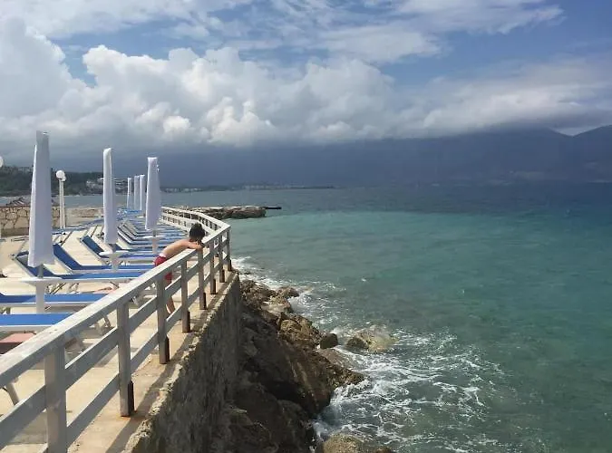 M&r Boutique In 奥里库姆